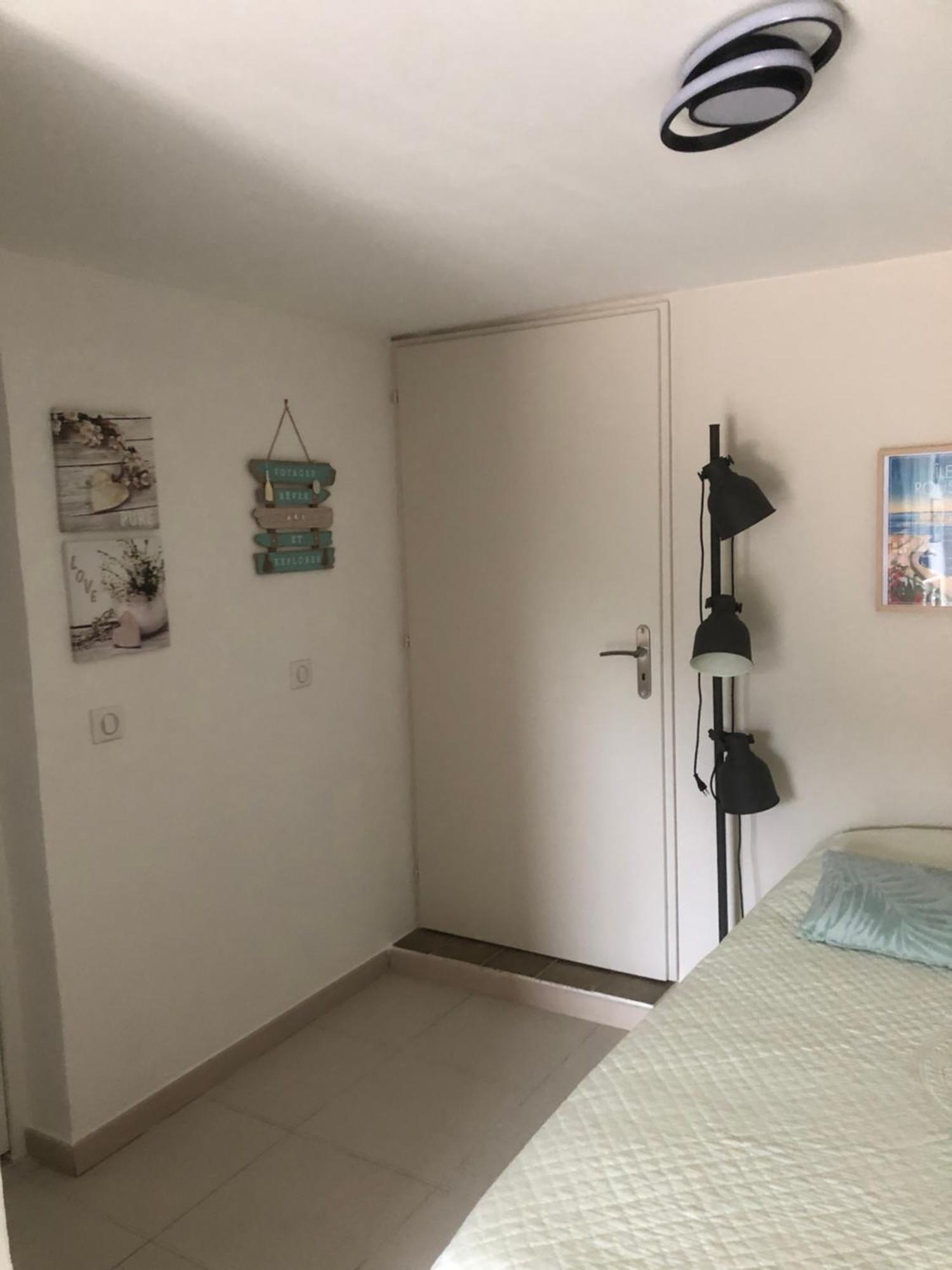 Appartement Dans La Colline Belgentier Ngoại thất bức ảnh