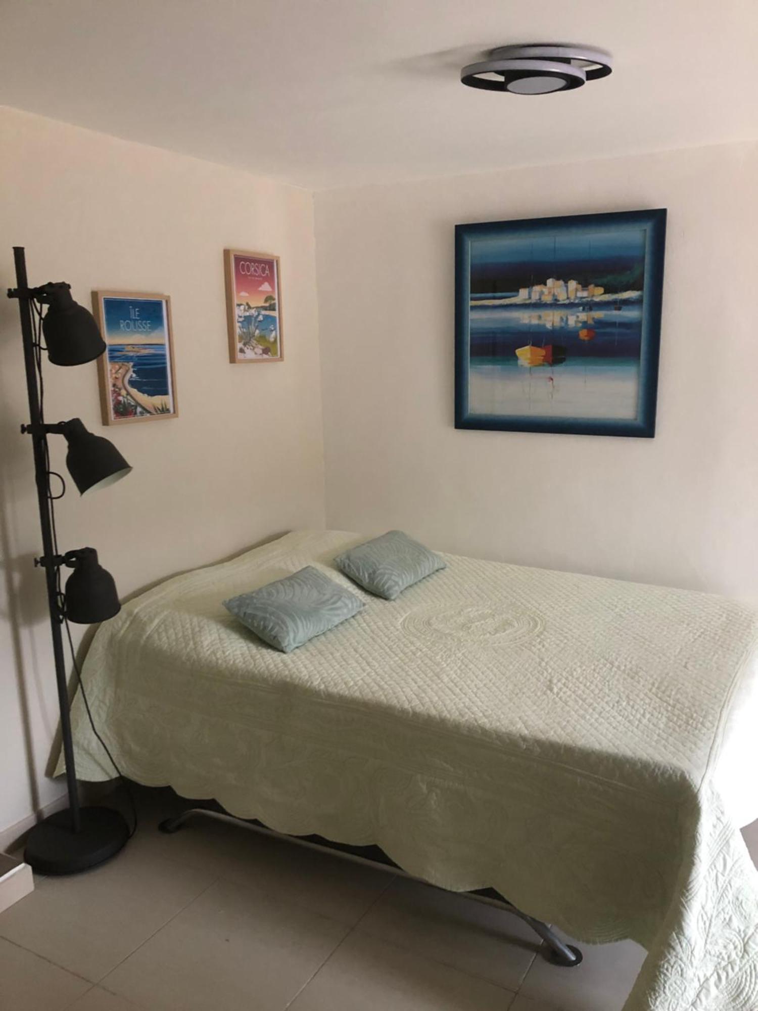 Appartement Dans La Colline Belgentier Ngoại thất bức ảnh